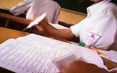 Giả dối trong giáo dục: nhà nghiêng từ móng