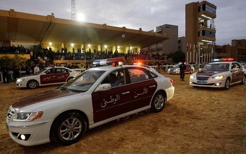 Libya: 120 tù nhân vượt ngục