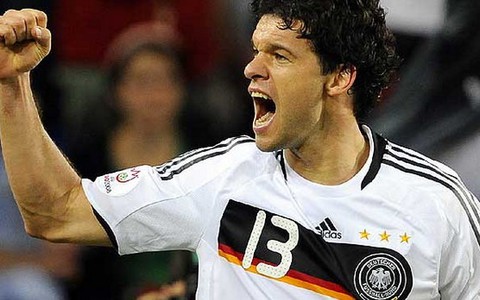Michael Ballack bị bắt ở Tây Ban Nha
