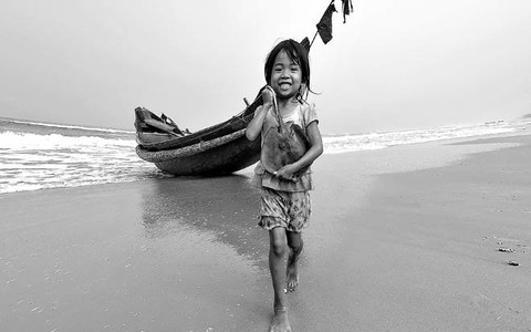 Nhịp sống biển Đông