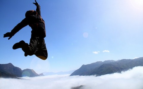 Phiêu du với "Bước chân đường xa"