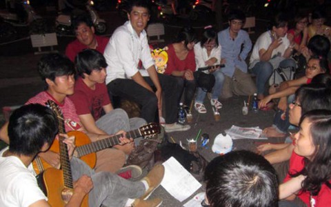 Cà phê "bệt" ở Sài Gòn