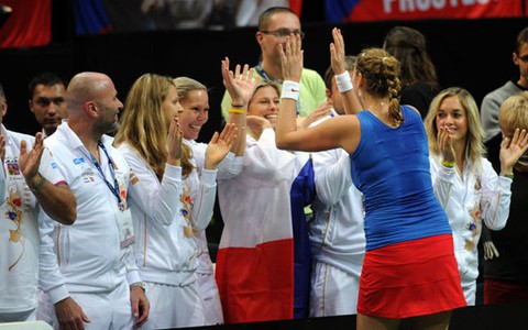 Safarova và Kvitova tạo lợi thế lớn cho CH Czech