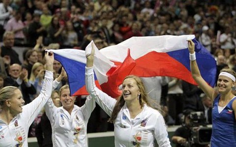 Safarova giúp CH Czech đoạt Fed Cup