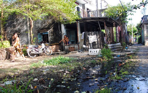 Ôm tiền bán nhà... biến mất