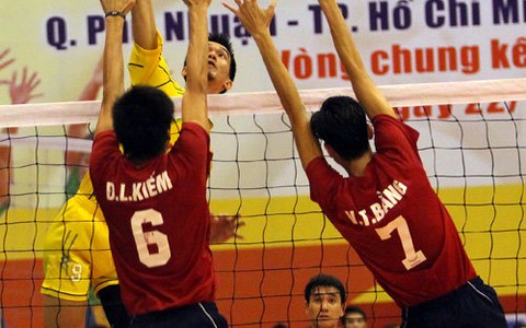 Chủ nhà mở màn thuận lợi