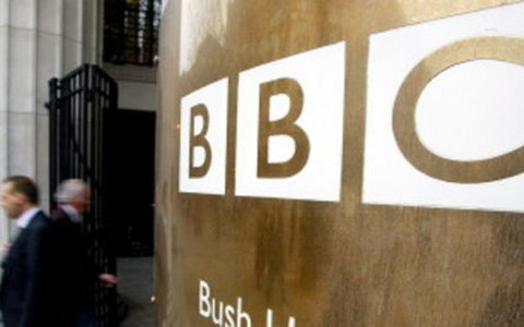 Phát phóng sự sai, Tổng giám đốc BBC từ chức