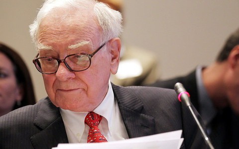 Tỉ phú Buffett giao bớt quyền hành cho cộng sự
