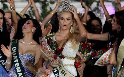 Người đẹp CH Czech đăng quang Hoa hậu Trái đất 2012