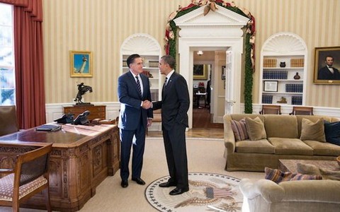Ông Obama và Romney ăn trưa thân mật tại Nhà Trắng