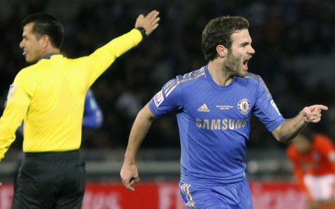 Chelsea tưng bừng vào chung kết
