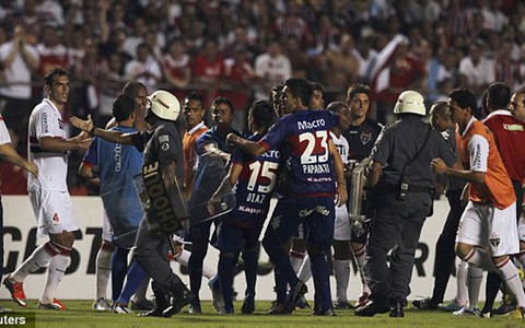 Bạo loạn tại chung kết Copa Sudamericana
