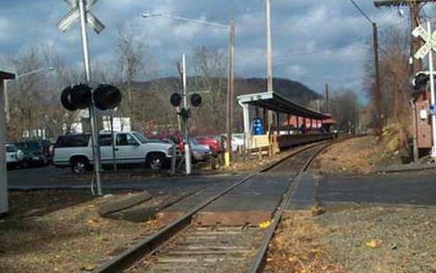 Connecticut đóng cửa trường học vì "dấu hiệu khả nghi"