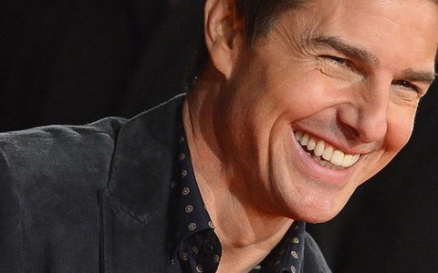 Tom Cruise bị chất vấn vì nghe lén điện thoại