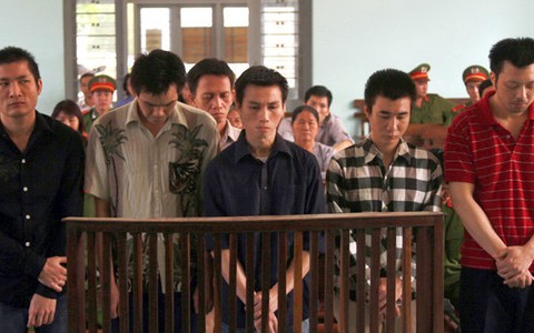 Đề nghị án chung thân đối với "tướng cướp Việt kiều"