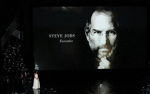 Phim về Steve Jobs ra mắt vào tháng 4