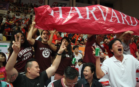 Sinh viên Harvard "hiến kế" tổ chức sân chơi thể thao
