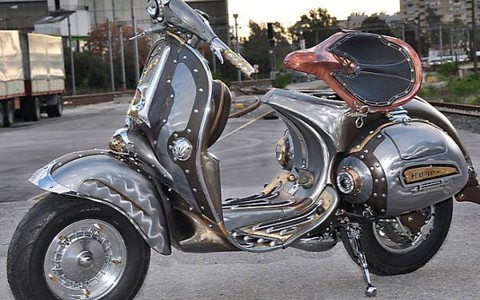 Vespa độ đẹp lộng lẫy