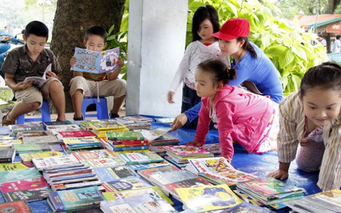 Tất cả vì... tiền