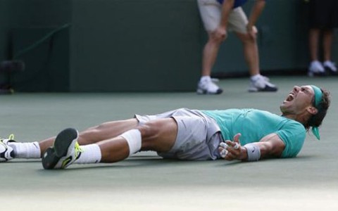 Ngược dòng hạ Del Potro, Nadal đăng quang