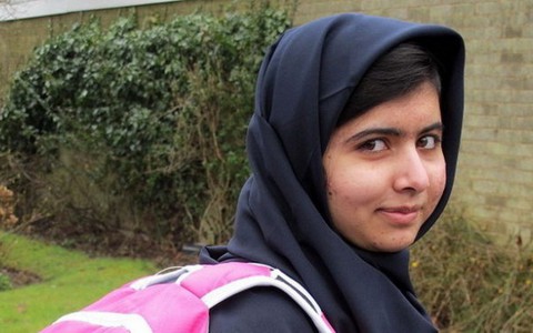 Malala đi học trở lại tại Anh
