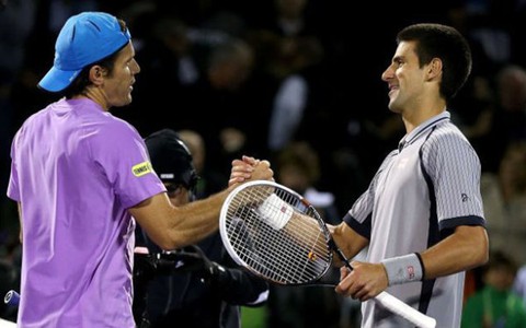 Djokovic bại trận trước lão tướng Haas