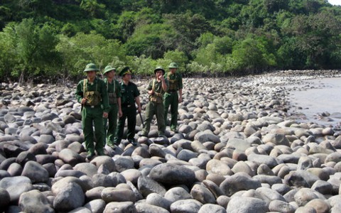Những chuyến đi làm tôi yêu biển nhiều hơn
