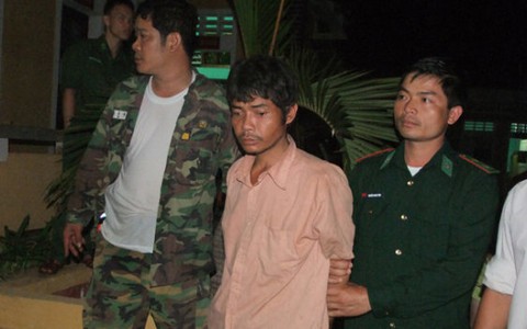 Khai quật, khám nghiệm tử thi vụ giết 5 người tìm trầm