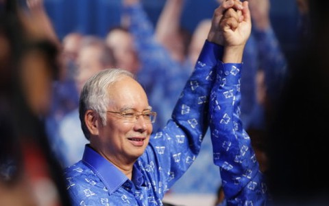 Liên minh cầm quyền Malaysia thắng cử