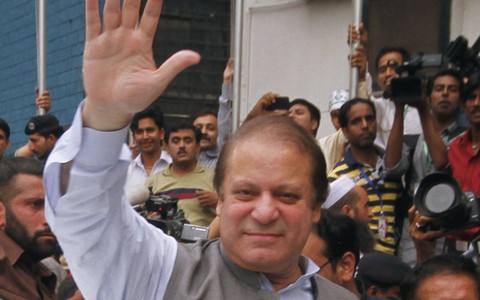 Cựu thủ tướng Pakistan tuyên bố thắng cử