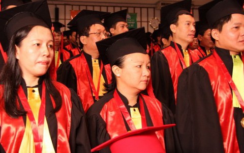 38 tiến sĩ y khoa nhận bằng tốt nghiệp