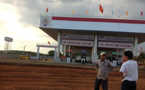Doanh nghiệp bức bối vì bị "hành"