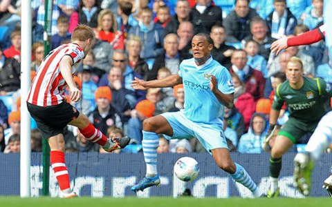 Man City suýt chết tại Etihad