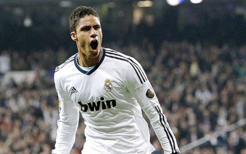 Vừa tỏa sáng, Varane được gọi vào tuyển