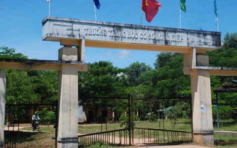 Cận cảnh nhà vệ sinh nhỏ xíu, giá đầu tư gần 600 triệu đồng