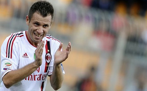 "Chàng trai xấu xí" Cassano trở lại