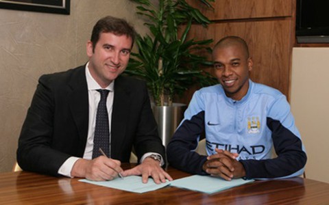 Fernandinho có xứng với cái giá 1.000 tỉ đồng?