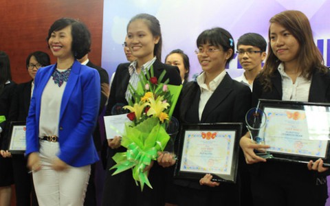 Chung kết Phiên tòa giả định 2013