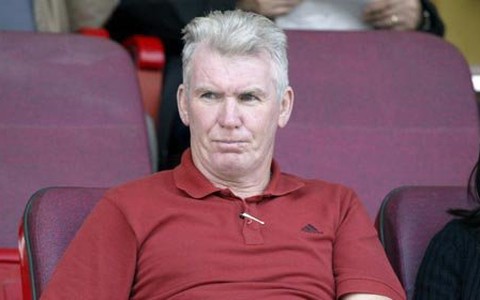 HLV Peter Withe trở lại tuyển Thái Lan