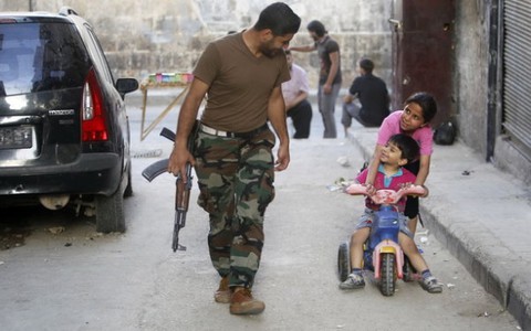 Vụ hành hình cậu bé 15 tuổi ở Syria gây sốc
