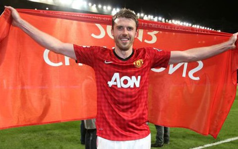 Vượt Van Persie, Carrick xuất sắc nhất M.U