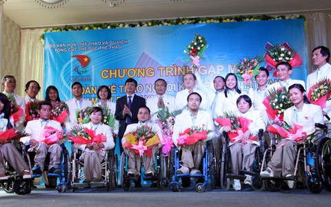 Treo thưởng 600 triệu đồng mỗi HCV