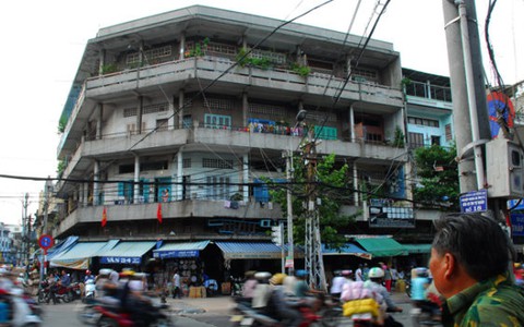 Trả lại quyền lợi cho dân