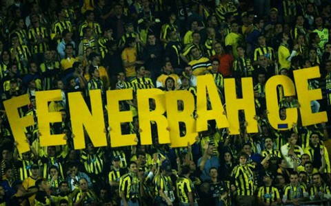 Fenerbahce và Besiktas bị cấm dự cúp châu Âu