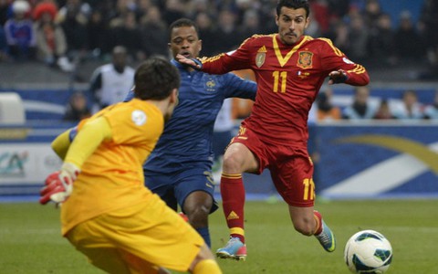 Barcelona mất thêm Pedro