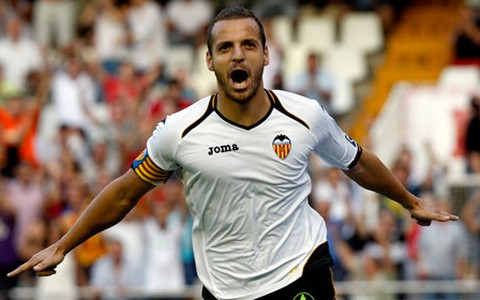 Không có Mata, Valencia đã có Soldado