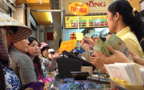 Giá vàng quay lại mức 38 triệu đồng/lượng