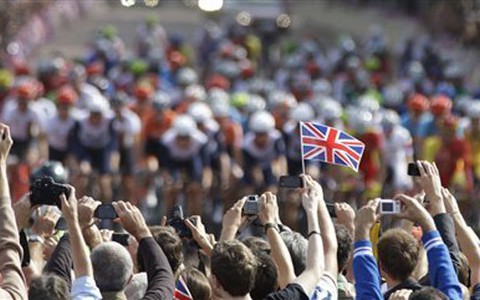 Ban tổ chức Olympic hứa sẽ lấp đầy các ghế trống