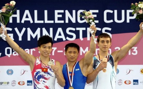 Thanh Tùng đoạt HCB nhảy chống