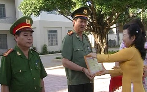 Khen thưởng tập thể, cá nhân bắt giữ trùm ma túy Hoàng Văn Yên